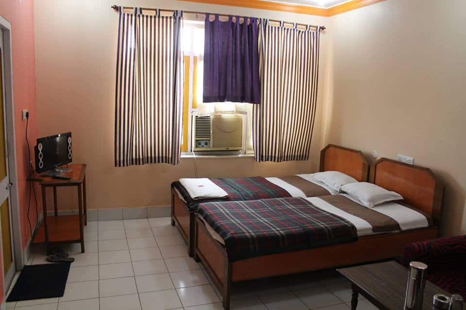 Deluxe Room AC